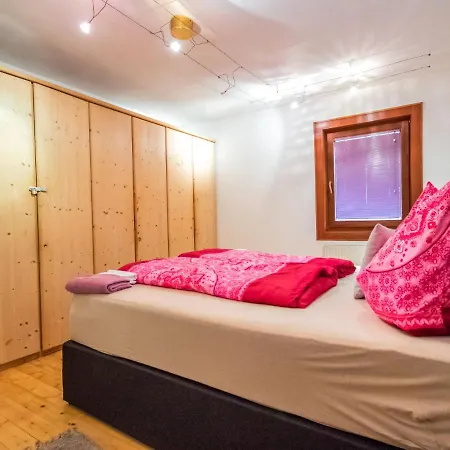 Hoepperger By Interhome Flaurling